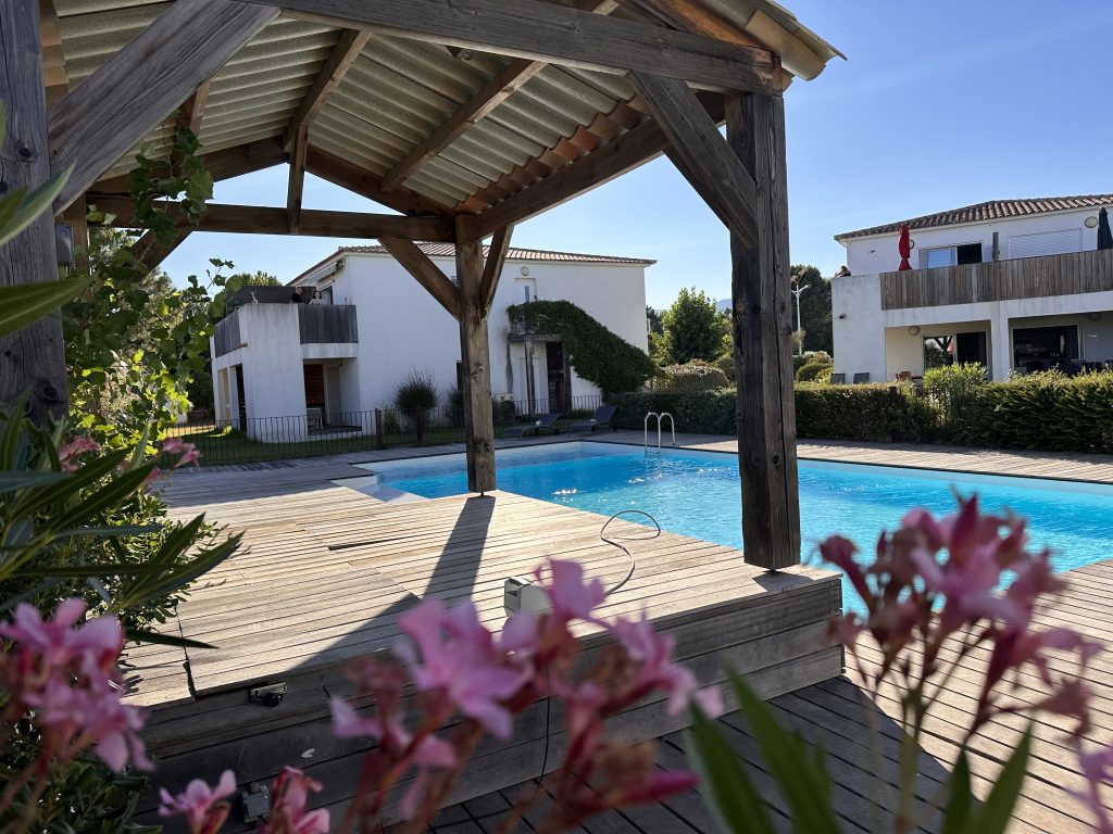 Cala Ross'Appart - Piscine à débordement